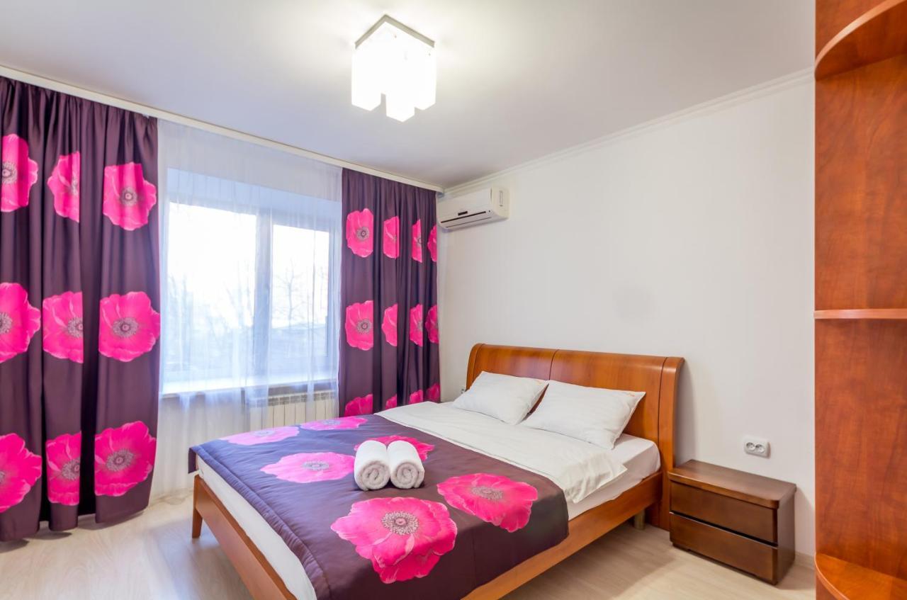 Apartments Near Parus Business Centre Kiev Extérieur photo